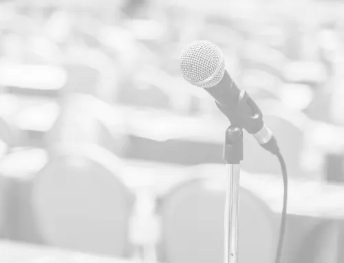 Наталья Щербакова — модератор "PRO-Бренд: Конференция + QUIZZES"